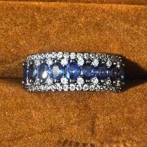 Elegant Blue Sapphire and Diamond Ring
